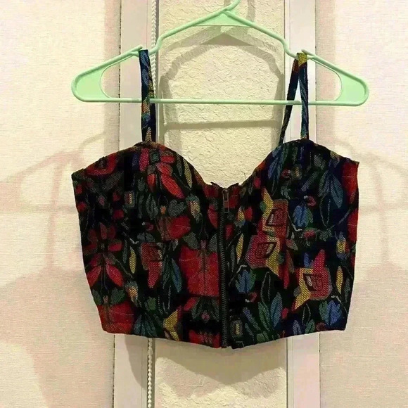 NWT Printed Crop Top Boho Chic Vibes | Sz L - Picture 1 of 3